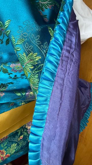 Traje de fallera (7-10 años) Regalo cancán 77x40cm