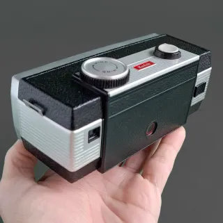 CÁMARA KODAK BROWNIE SUPER 27