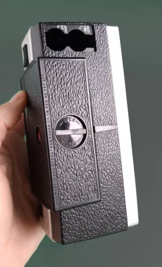 CÁMARA KODAK BROWNIE SUPER 27