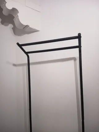 Perchero Metálico y Madera