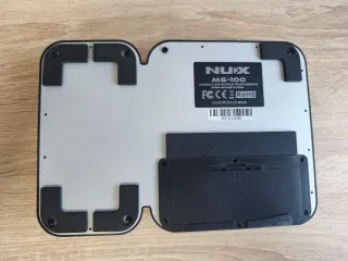 Pedal multi efectos NUX MG-100