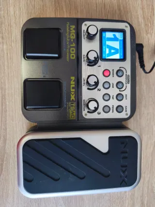 Pedal multi efectos NUX MG-100