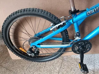 Bicicleta United AZ-2401 Mountain Bike
