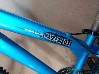 Bicicleta United AZ-2401 Mountain Bike