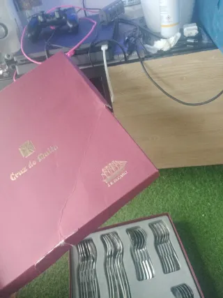 Cubertería Cruz de Malta - Set Completo