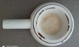 Arrastadeira antiga esmaltada, composta por 2peças