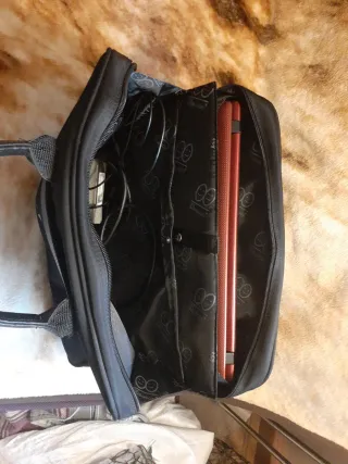 Maletín Guess para portátil negro