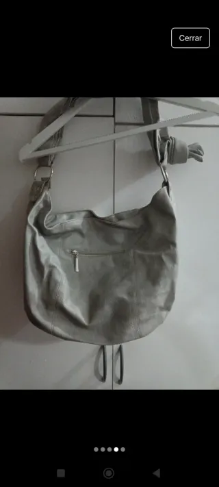 Bolso de hombro gris