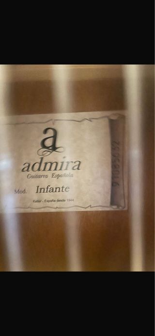 Guitarra Admira Infante mas funda