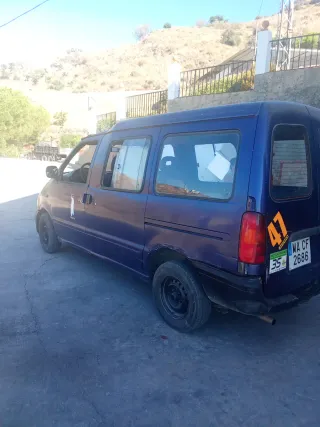 Nissan Vanette 1998