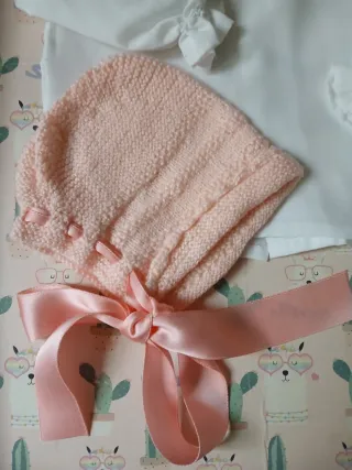 Capota y camisa bebé hecho a mano 1-3 meses
