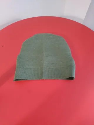 Gorro de lana verde
