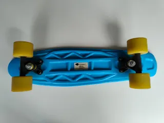 Monopatín Minicruiser Azul y Amarillo