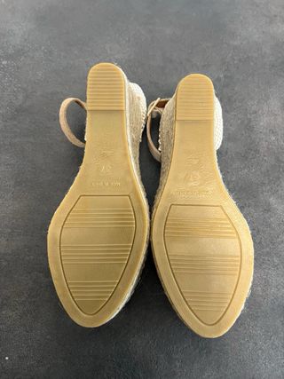 Sin estrenar - Viguera cuña ante serraje