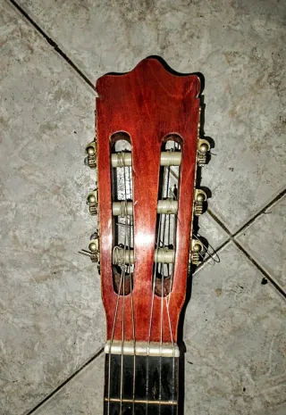 Chitarra Classica Martinez