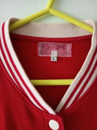 Bomber Jacket Roja y Blanca