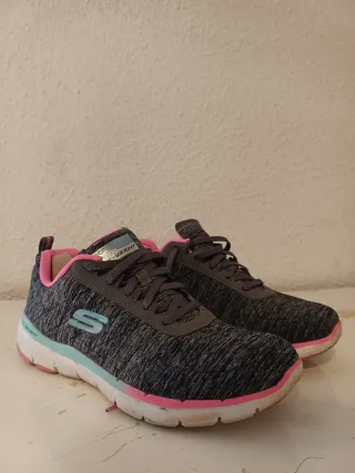 Zapatillas Skechers Talla 37 Gris y Rosa