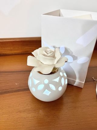 Lampada Capodimonte in ceramica bianca