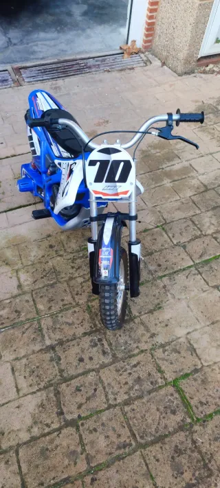 Moto Eléctrica Niños 24V Injusa