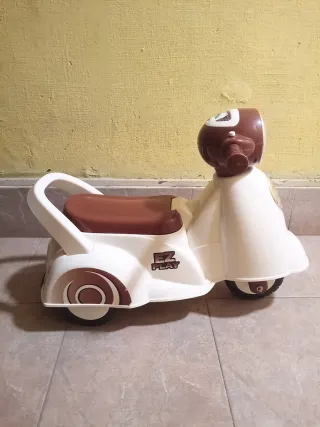 Correpasillos Moto EZ Play Blanco y Marrón