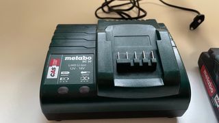 Trapano Metabo 18V con caricabatterie e batteria