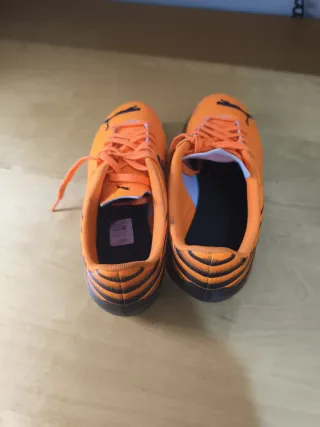 Zapatillas Futbito Puma N.41 Naranja