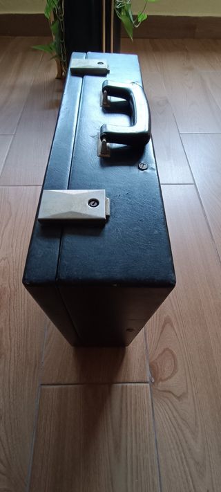 Maletín ejecutivo antiguo