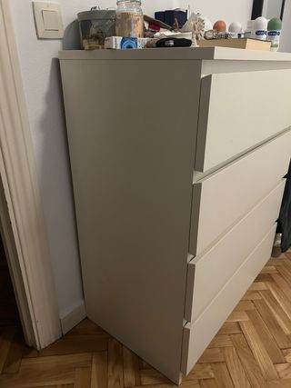 Cómoda 4 cajones madera blanca. Malm ikea