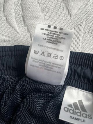 Pantalón deportivo Adidas por estrenar