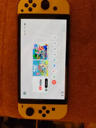 Nintendo Switch OLED con algunos desperfectos