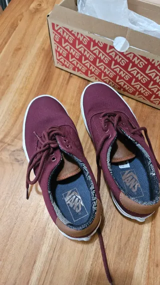 Zapatillas Vans Granates