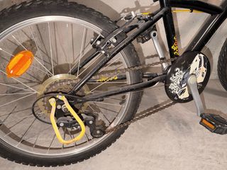 Bicicleta B'twin niño 6-9 años amarilla y negra