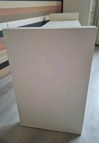 Banco pie dormitorio con colchoneta beige