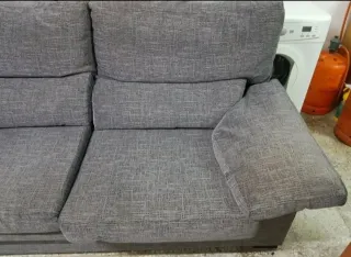 Sofá 3 plazas gris tela