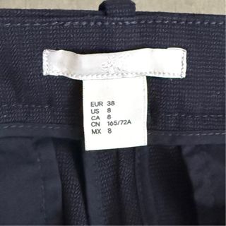 Talla M - Pantalón azul corte chino H&M