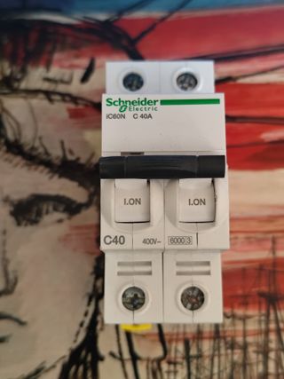 Interruptor Automático Schneider 2P 40A