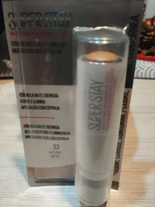 Maquillaje y sombra de ojos