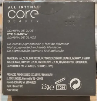 Maquillaje y sombra de ojos