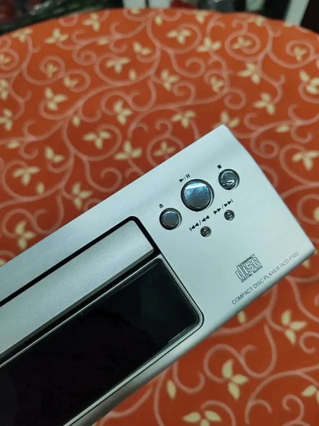 Reproductor CD Denon MP3 WMA Plata