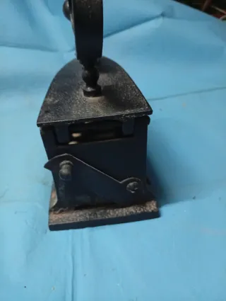 Plancha antigua de carbón