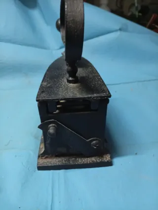 Plancha antigua de carbón