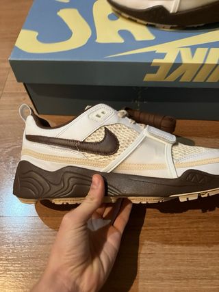 Nike Zoom Field Jaxx Travis Scott Light Chocolat