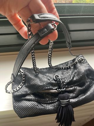 Bolso de fiesta negro con flecos