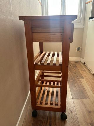 Mueble de cocina con ruedas