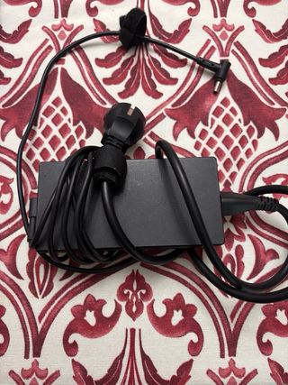 Portátil ASUS Vivobook i7 RTX 4060 16GB RAM 500GB