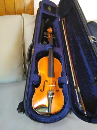 Violín 1/8 con arco, funda y almohadilla