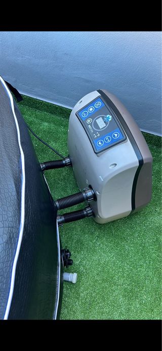 Jacuzzi 6 persone nero/argento 3 MESI DI UTILIZZO