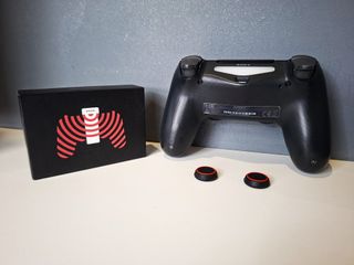 Ps4 SLIM 1Tb + CAJA + MANDO + 4 JUEGOS + CARGADOR