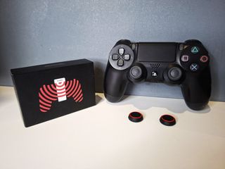 Ps4 SLIM 1Tb + CAJA + MANDO + 4 JUEGOS + CARGADOR