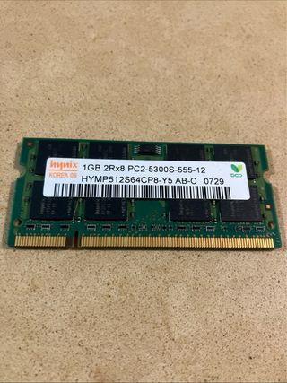 2 modulos RAM SO-DIMM 1 GB cada uno